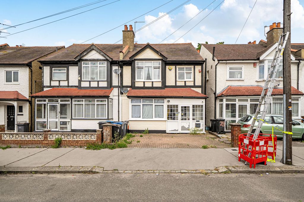 Property photo 1 of 15
