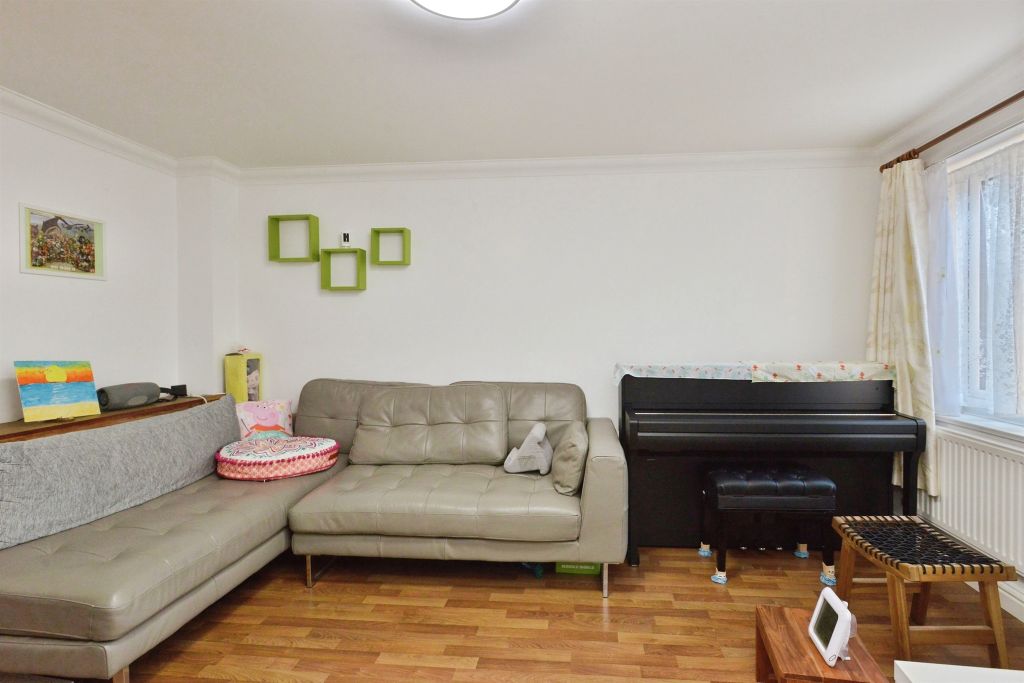 Property photo 3 of 14