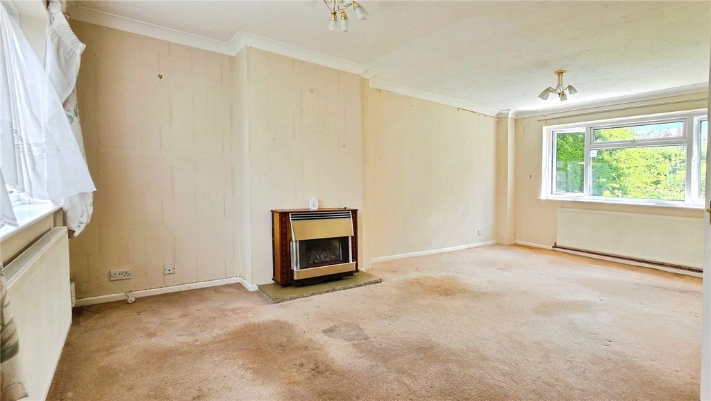 Property photo 3 of 11 Picture No. 18