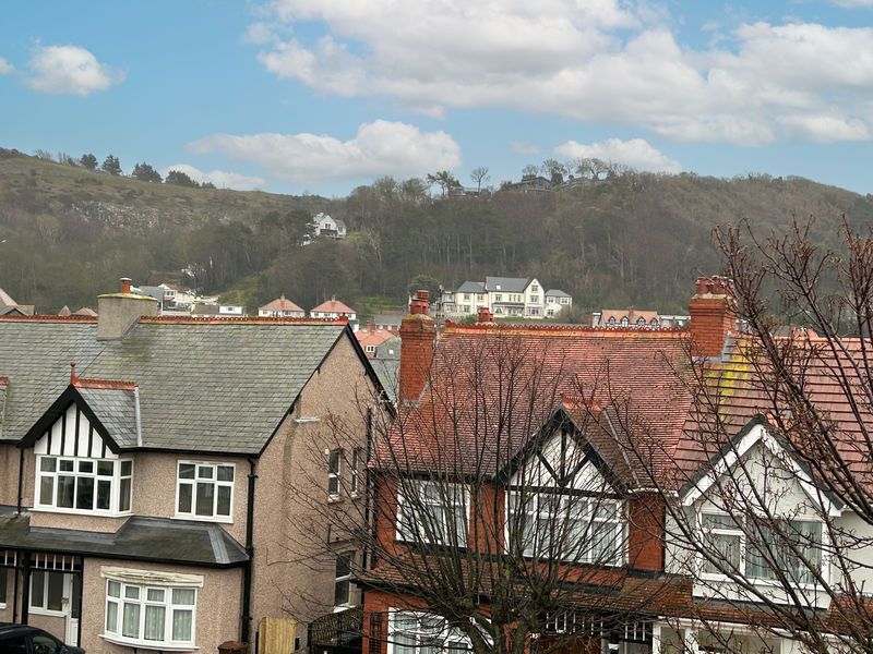 Property photo 2 of 28 Photo 2