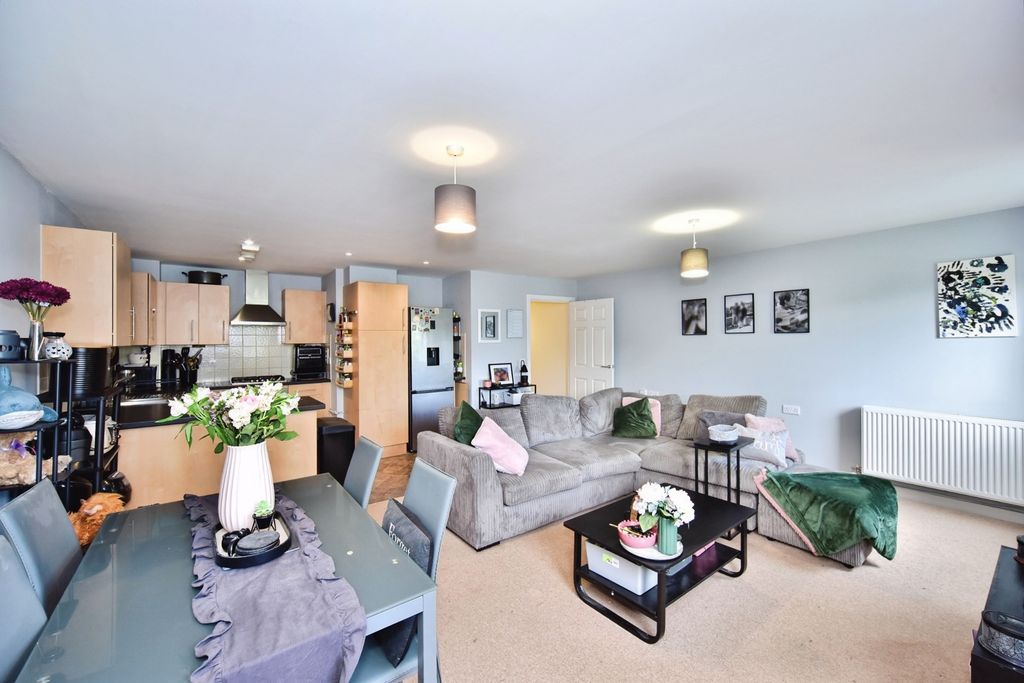 Property photo 1 of 20 Pbox-Img.Jpg