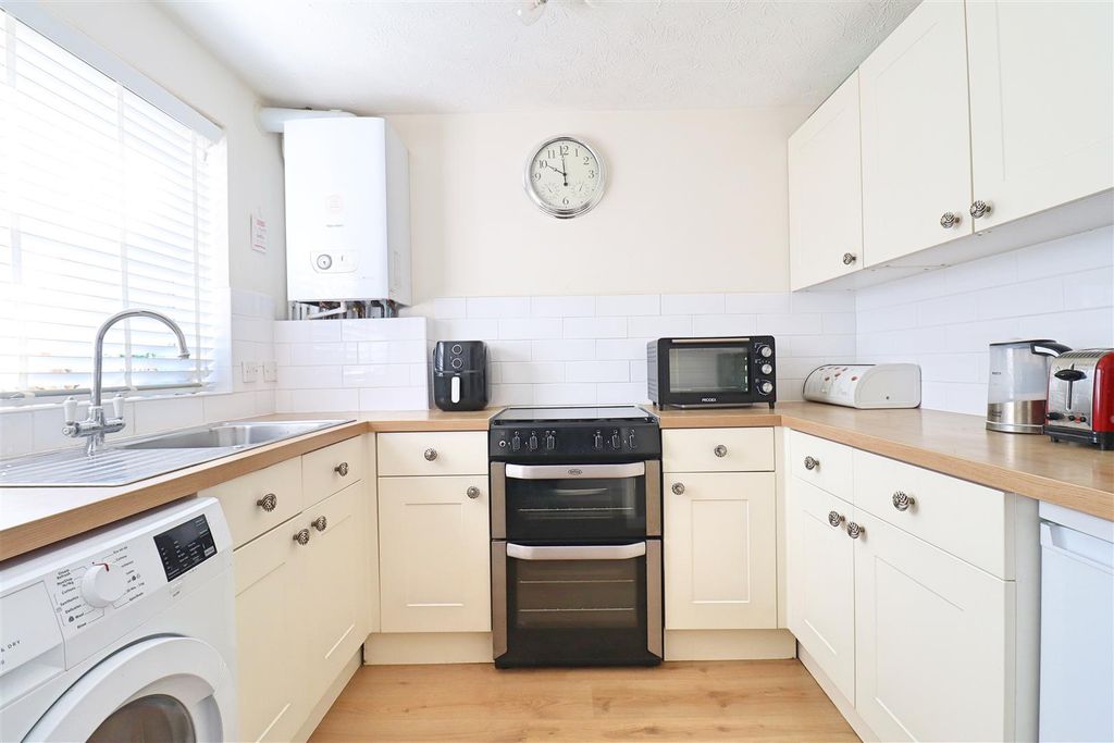 Property photo 3 of 10 Img_4826.Jpg