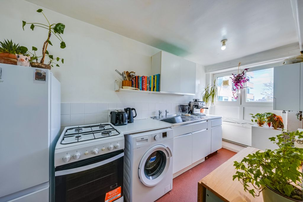 Property photo 3 of 25 Ovt00058Edited