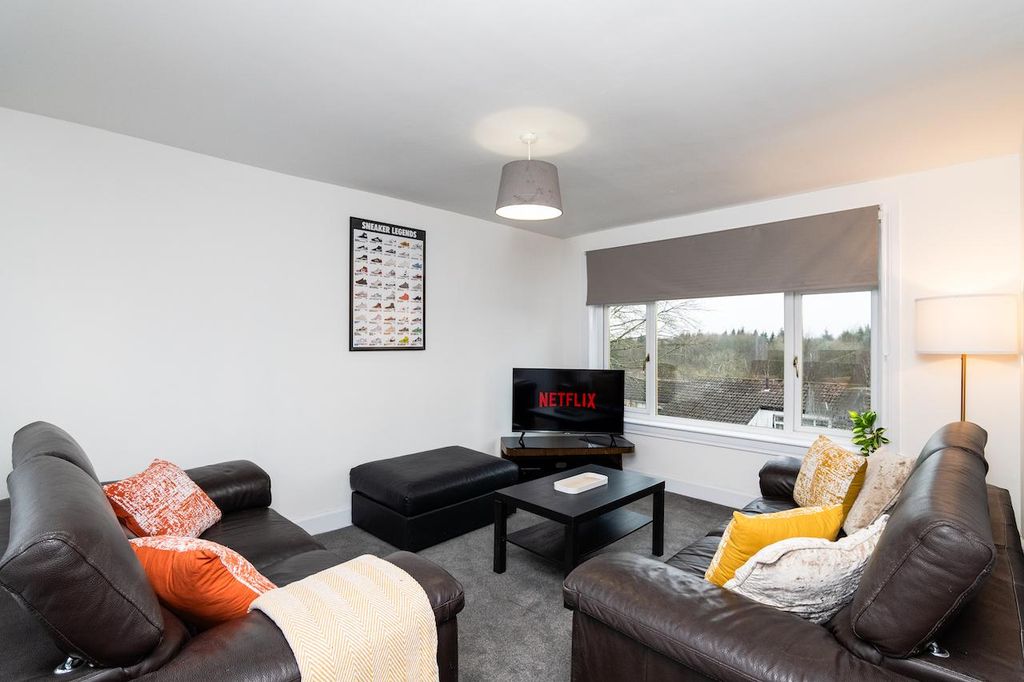 Property photo 3 of 24