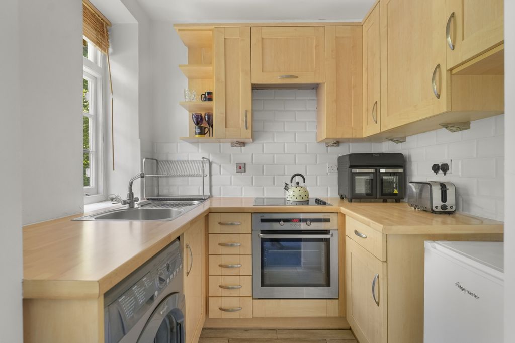 Property photo 2 of 16 Kitchen