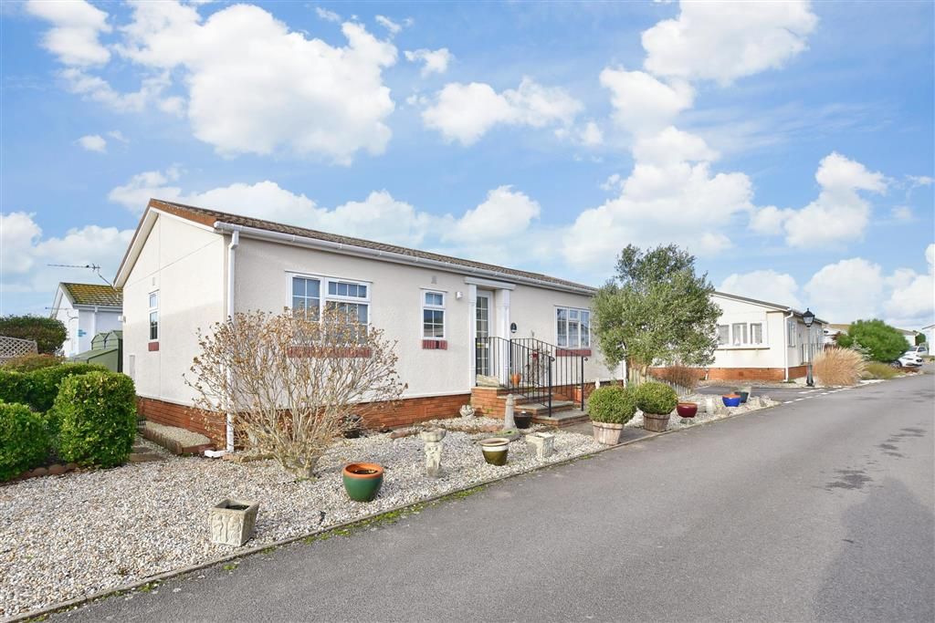 Property photo 2 of 10 External