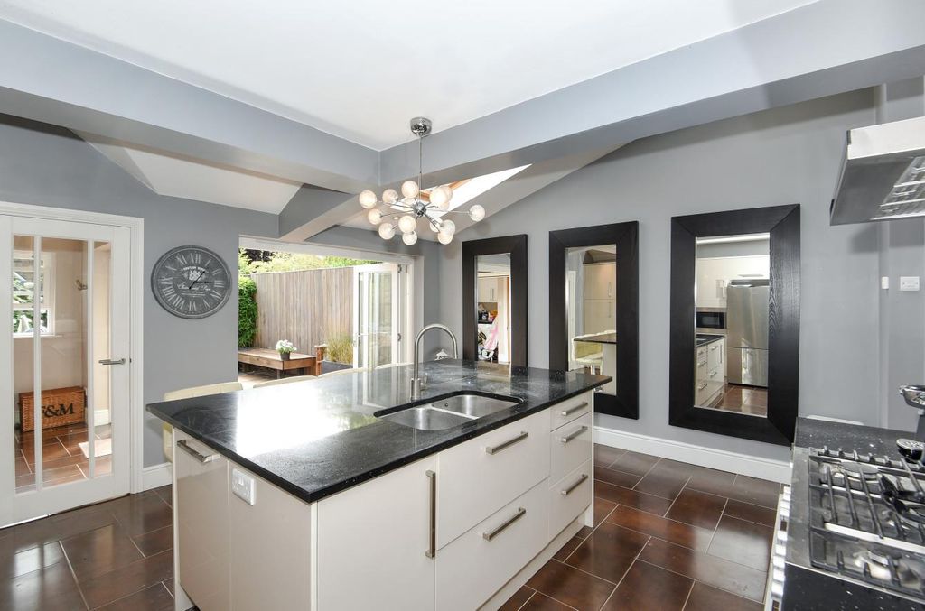 Property photo 2 of 12 Kitchen.Jpg