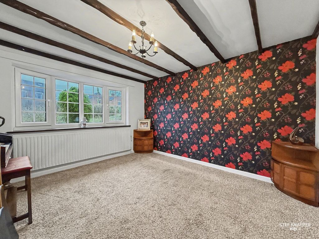 Property photo 3 of 25