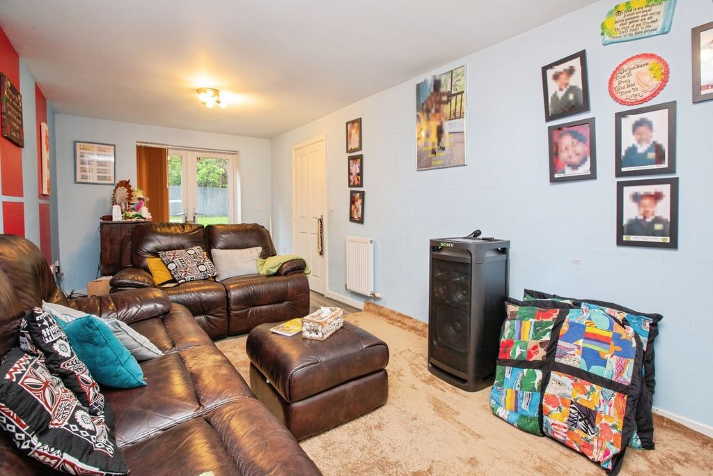 Property photo 2 of 19 1