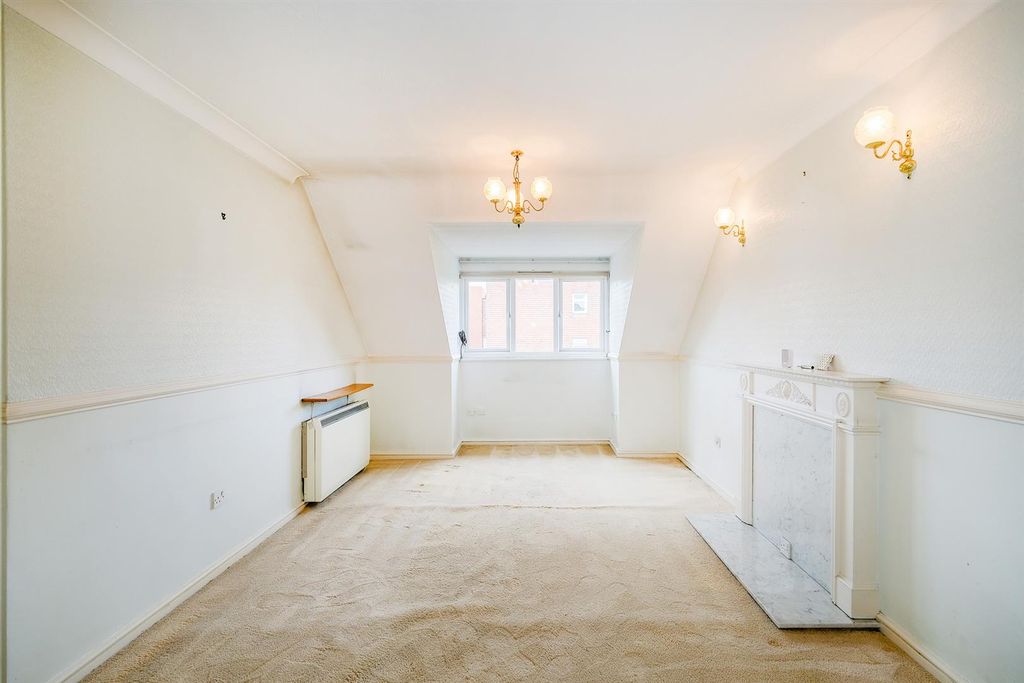Property photo 2 of 18 2