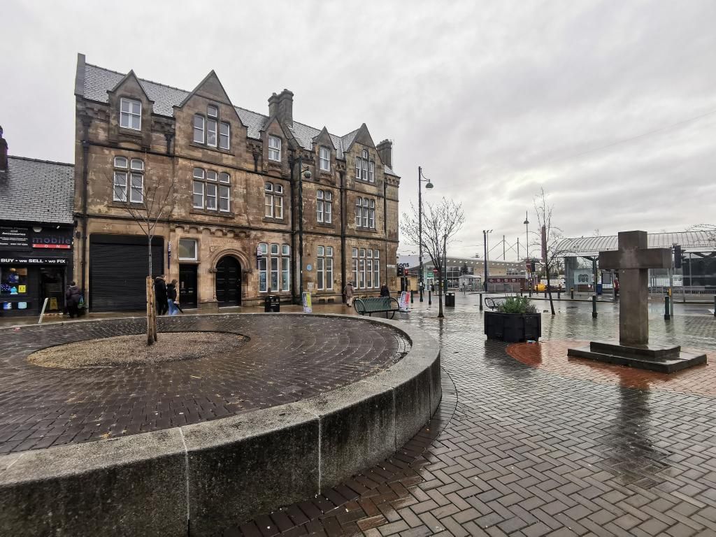 Property photo 1 of 16 3 Bedroom Apartment To Rent