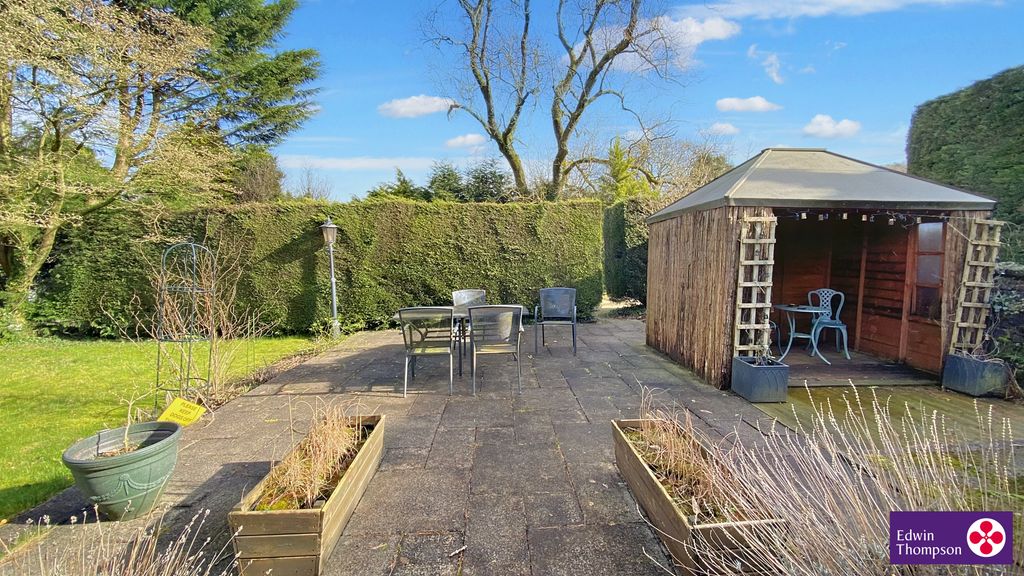 Property photo 2 of 13