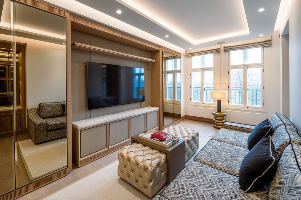 Property photo 3 of 26 Picture No. 33