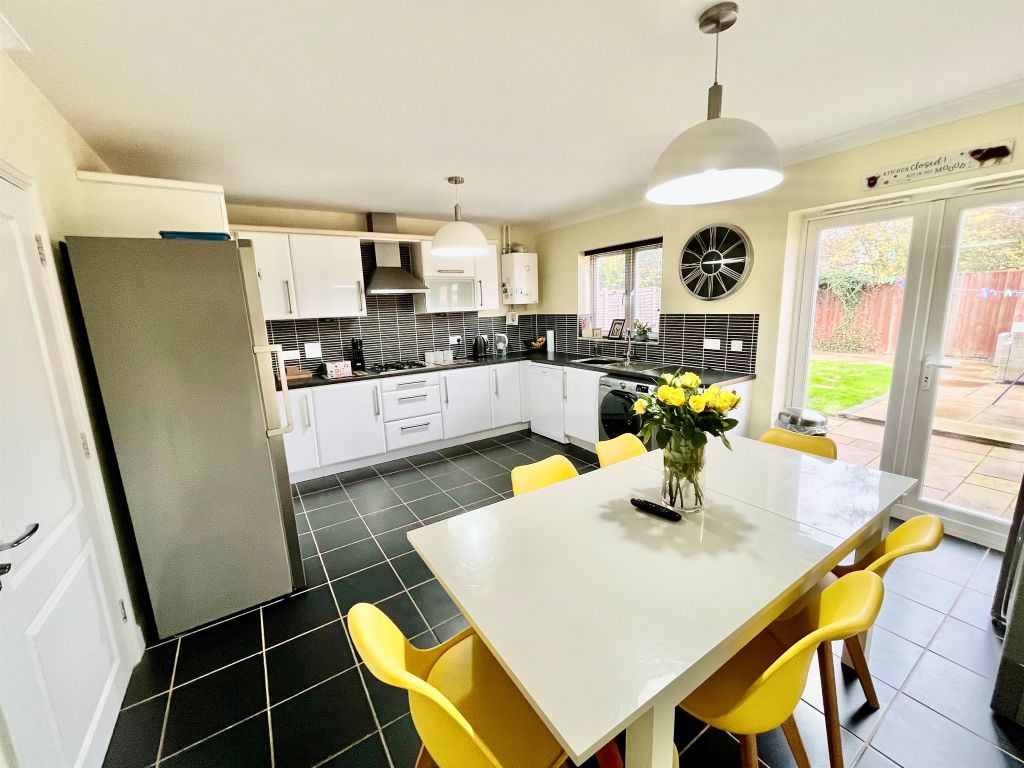 Property photo 3 of 6