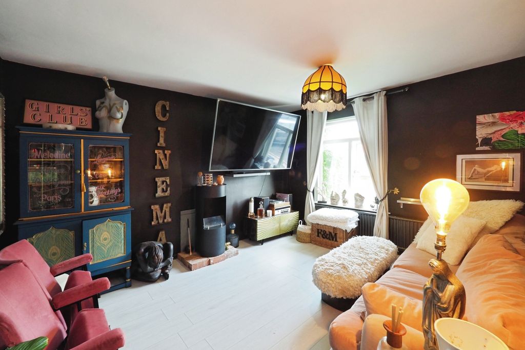 Property photo 2 of 20 Img_1471