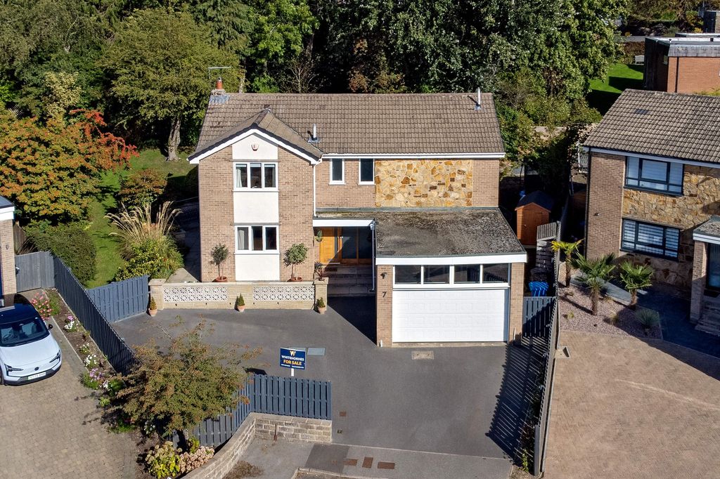 Property photo 1 of 58