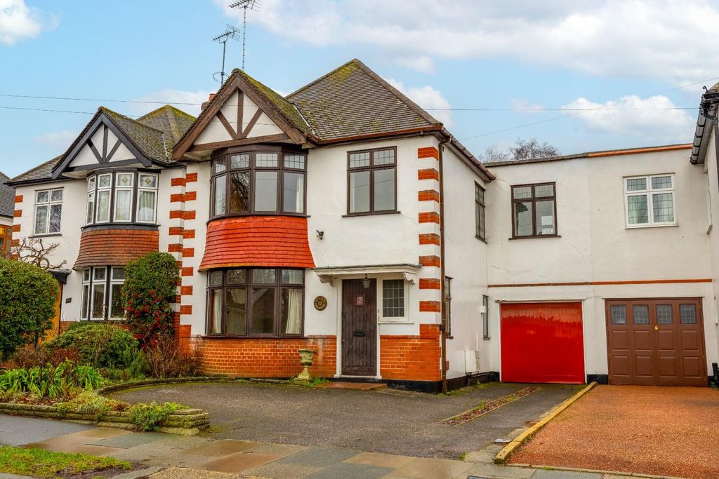 Property photo 1 of 29 Front