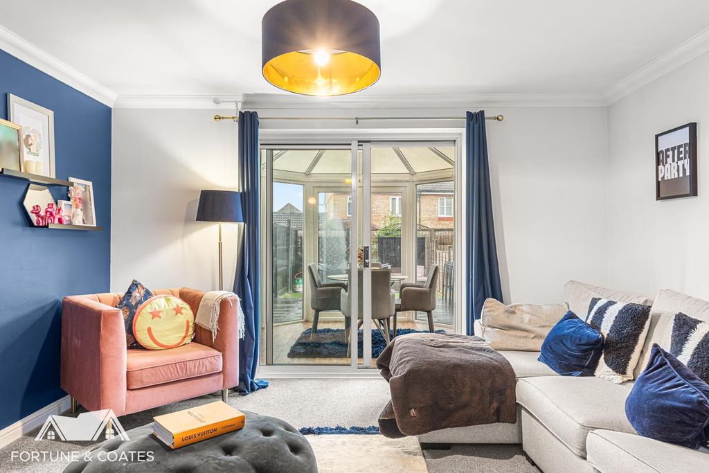 Property photo 3 of 16 Ridgeways_12.Jpg