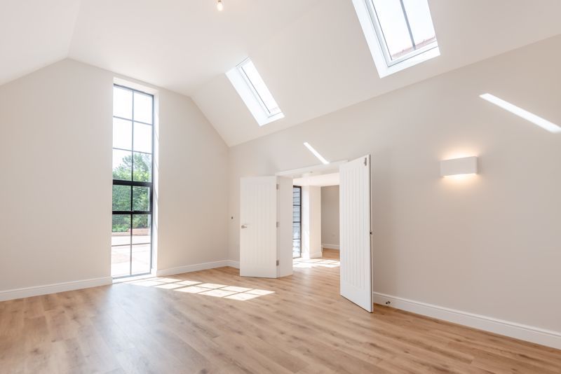 Property photo 3 of 42 Photo 31