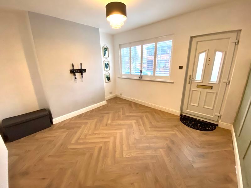 Property photo 2 of 9 Photo 8