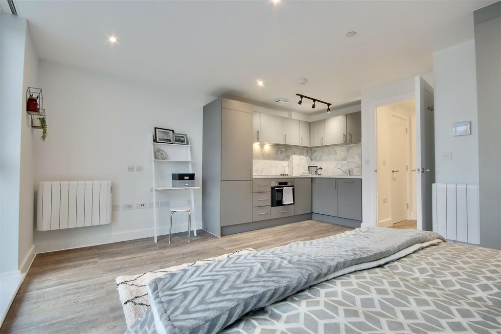 Property photo 1 of 16 Wjrlh3Ux8Ey1Ensk2Afjeg.Jpg