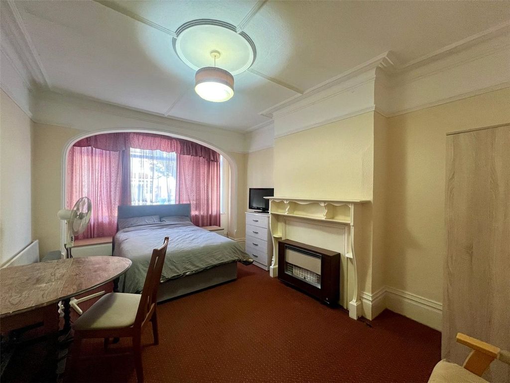 Property photo 2 of 10 Picture No. 03
