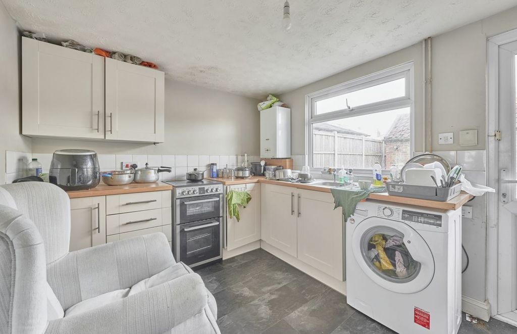 Property photo 2 of 14