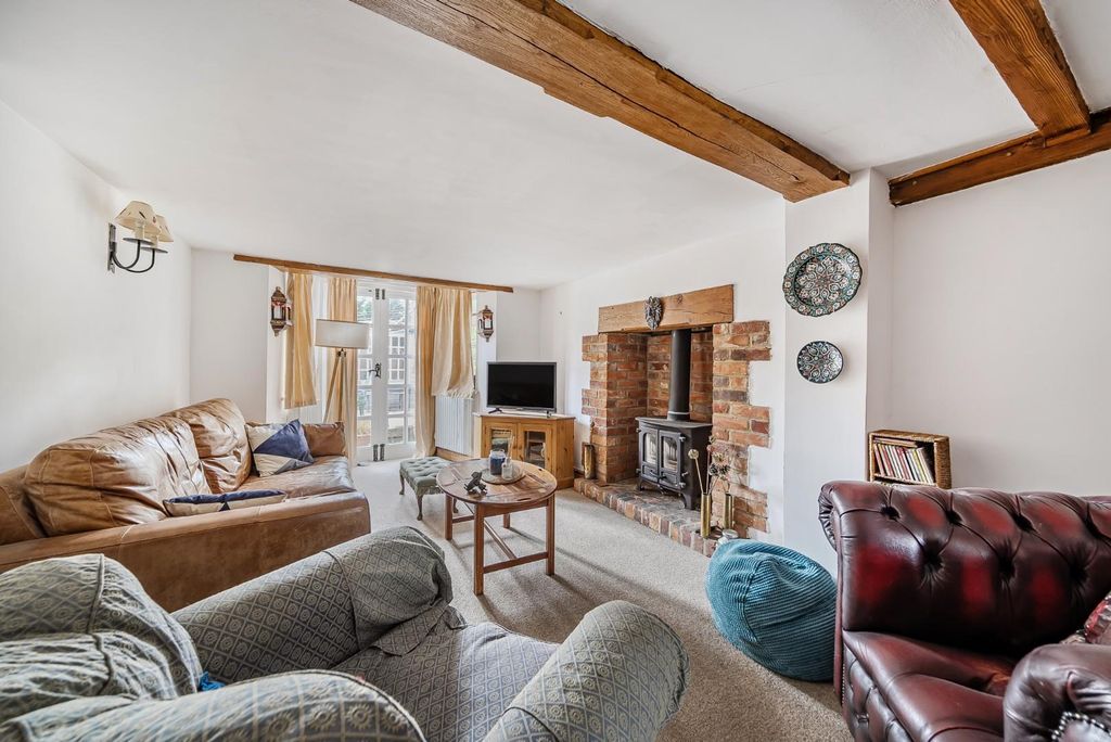 Property photo 2 of 23 1364249-19-68E6B0F3Be1A8.Jpg