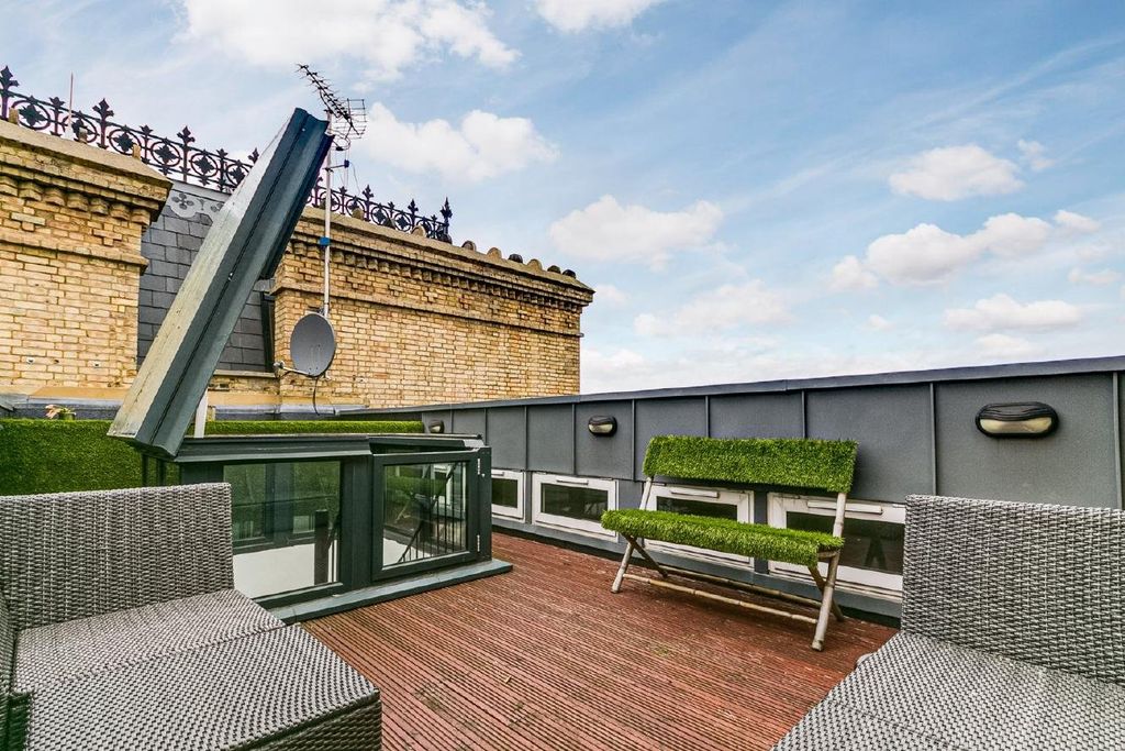 Property photo 2 of 14 Picture No. 05