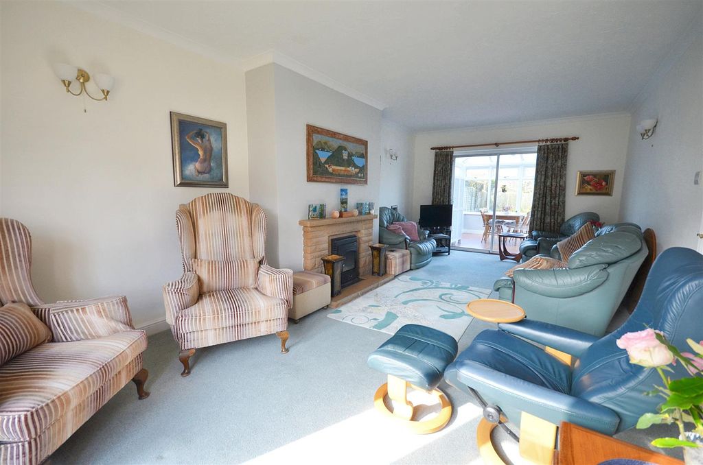 Property photo 3 of 12 Sitting Room