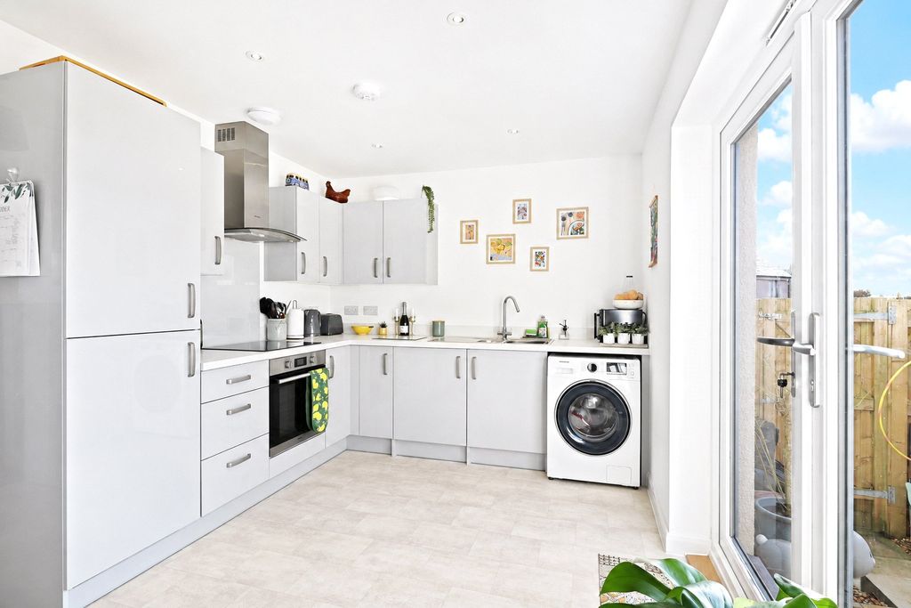 Property photo 2 of 16 2 - Picture No. 26