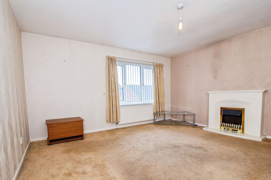 Property photo 2 of 15 Living Room