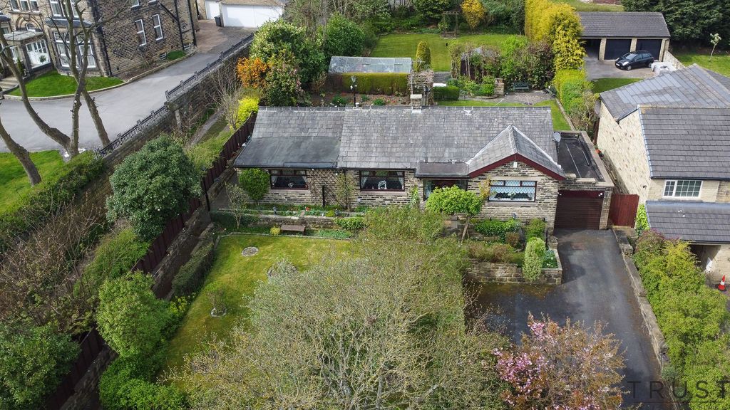 Property photo 2 of 45