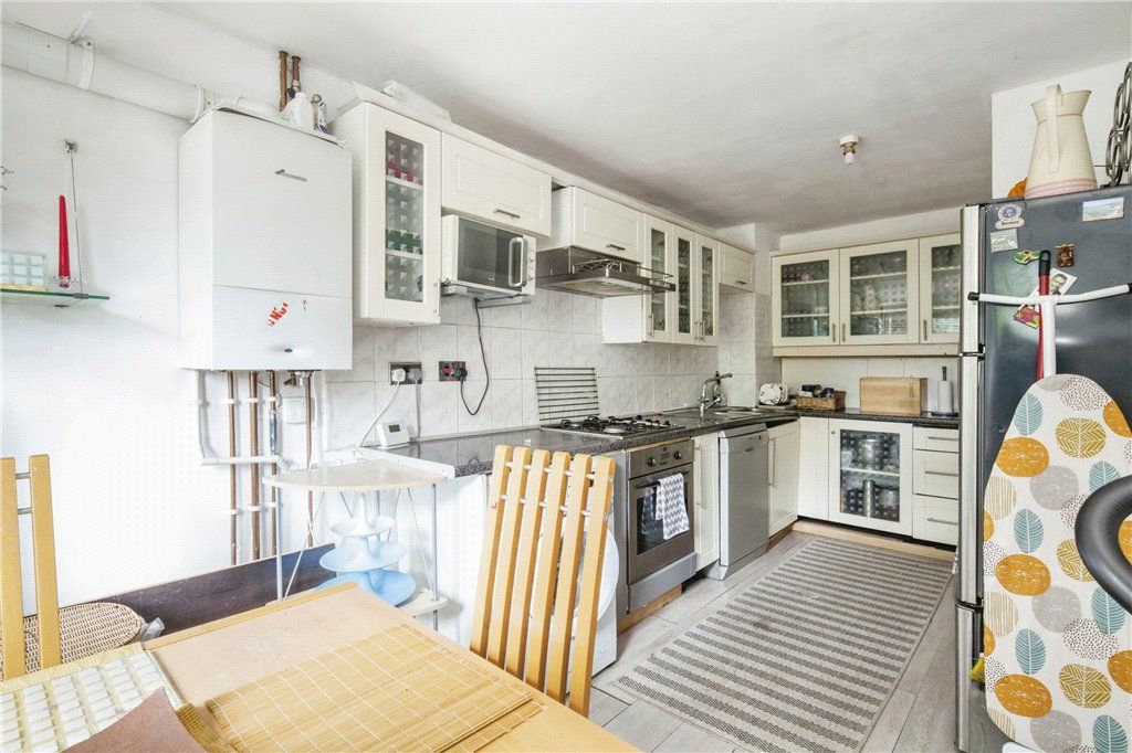 Property photo 3 of 17 Kitchen Diner