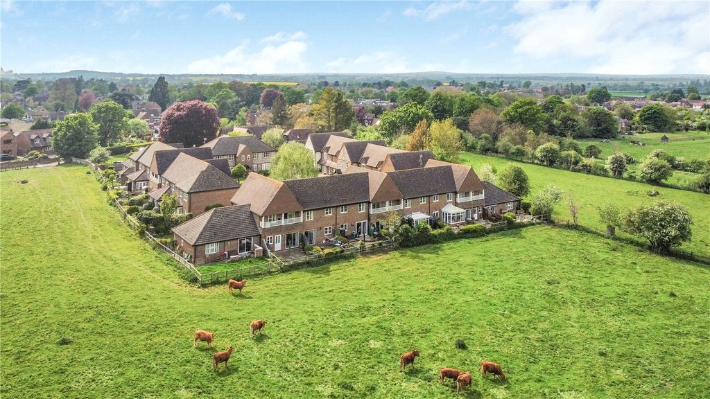 Property photo 2 of 14 Picture No. 16