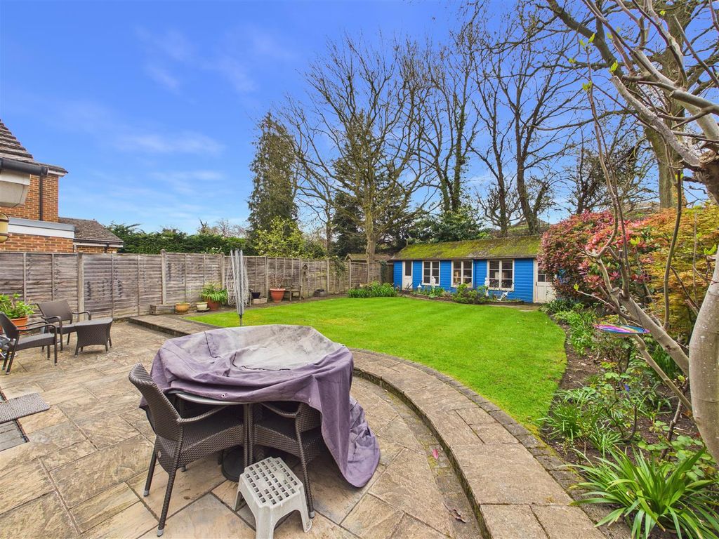 Property photo 3 of 23