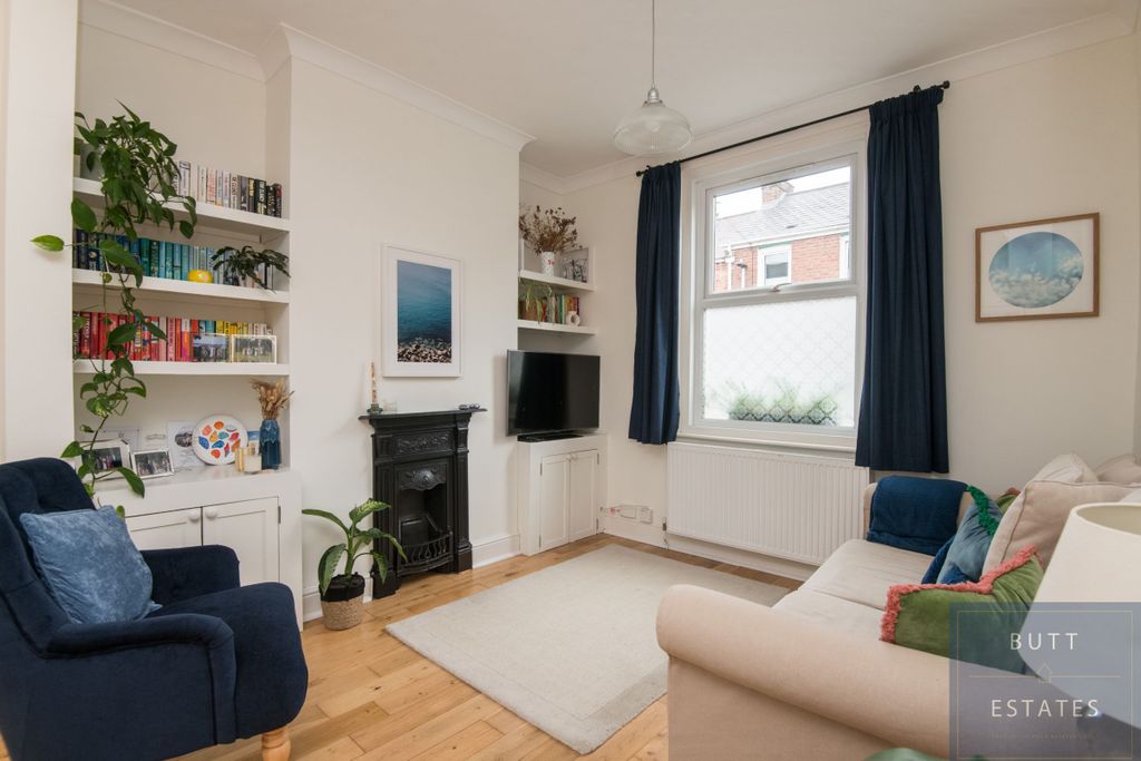 Property photo 3 of 11