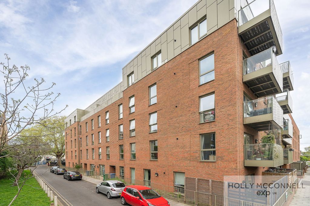 Property photo 1 of 10