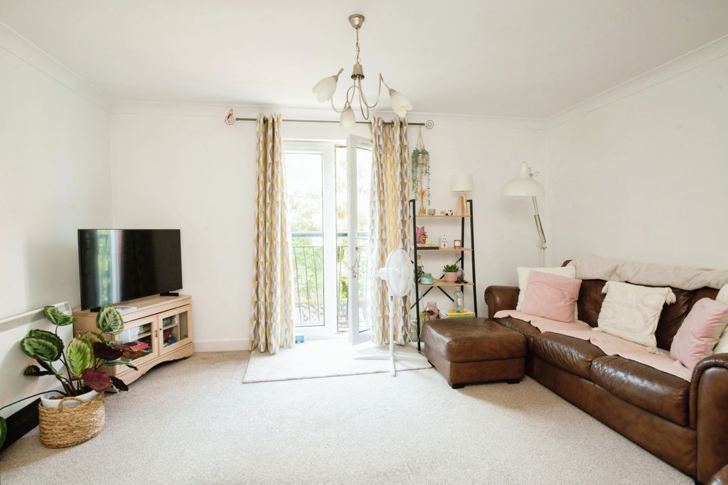 Property photo 2 of 12 2