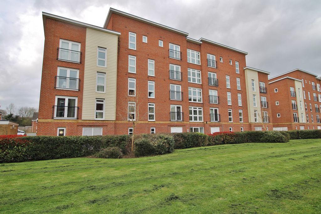 Property photo 1 of 12