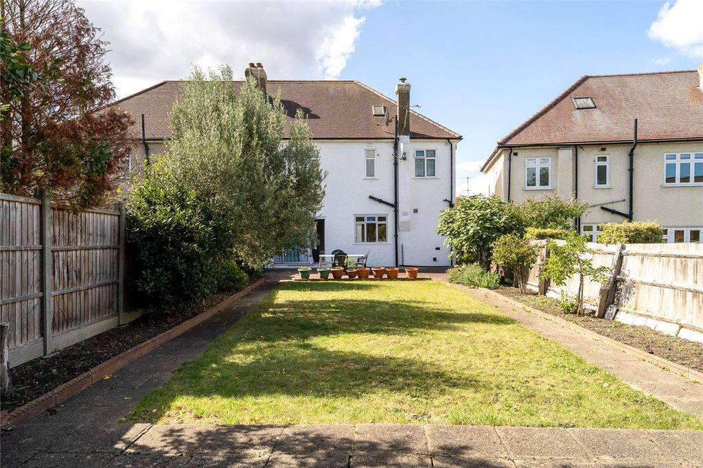 Property photo 3 of 14 Picture No. 17