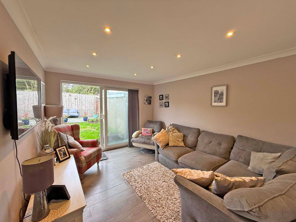 Property photo 2 of 12 Img_1914