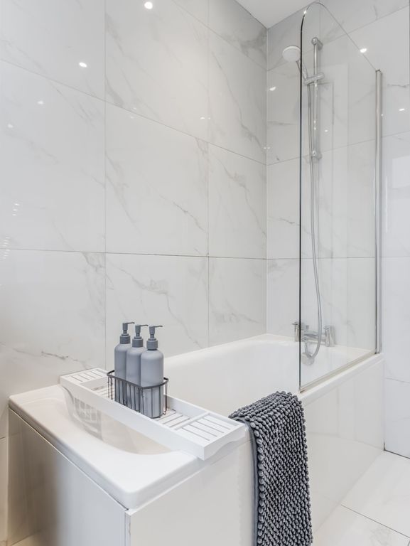 Property photo 3 of 27