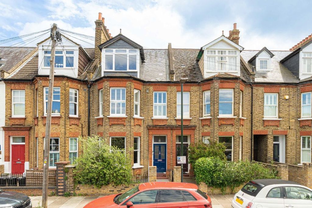 Property photo 1 of 7