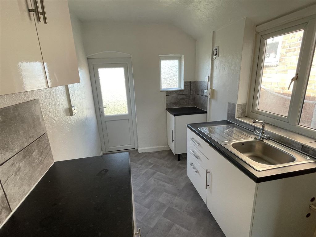 Property photo 2 of 10 Img_5305.Jpg