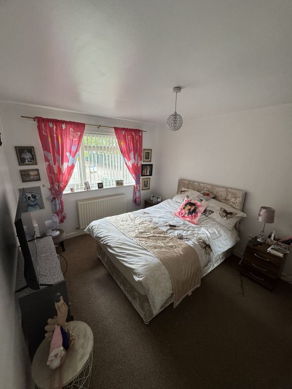 Property photo 3 of 4