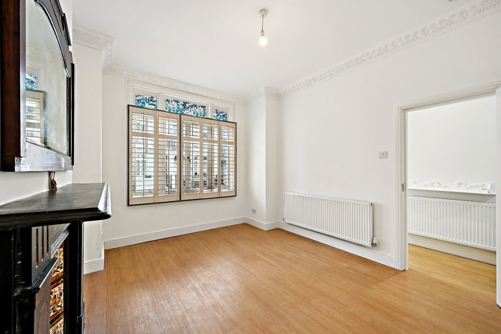 Property photo 3 of 14 Picture No. 10