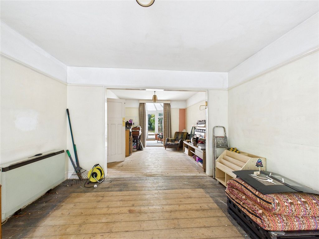 Property photo 3 of 25 Picture 3