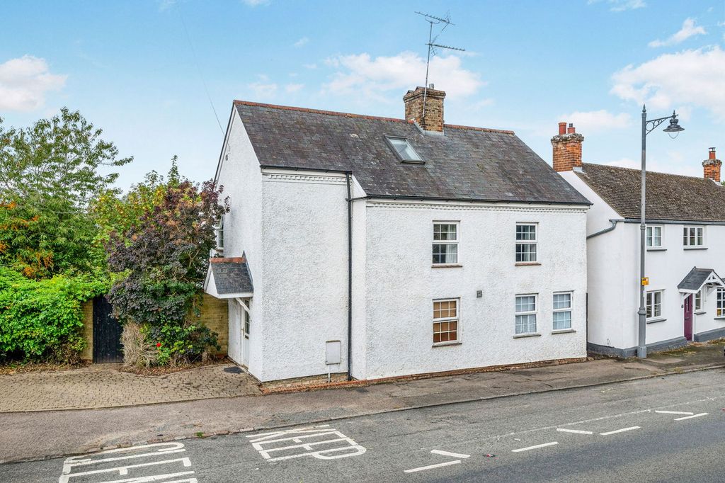 Property photo 1 of 30