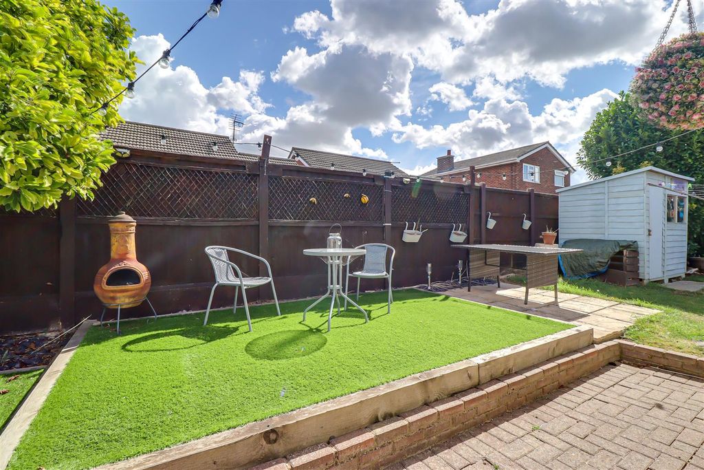 Property photo 2 of 36